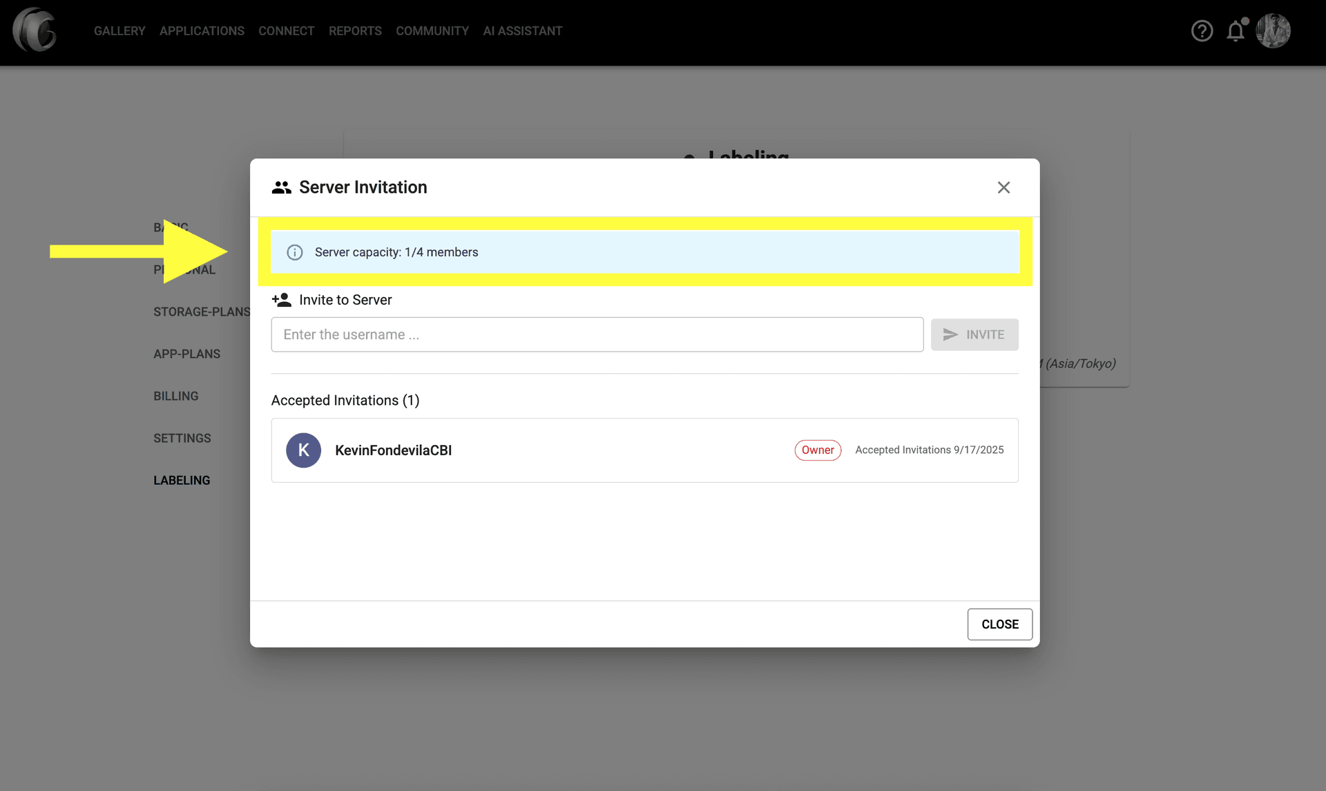 Step 2 image about Gestionando Invitaciones del Servidor tutorial Step 2: Ve la capacidad de tu servidor y el número actual de miembros en la parte superior del modal de invitación.